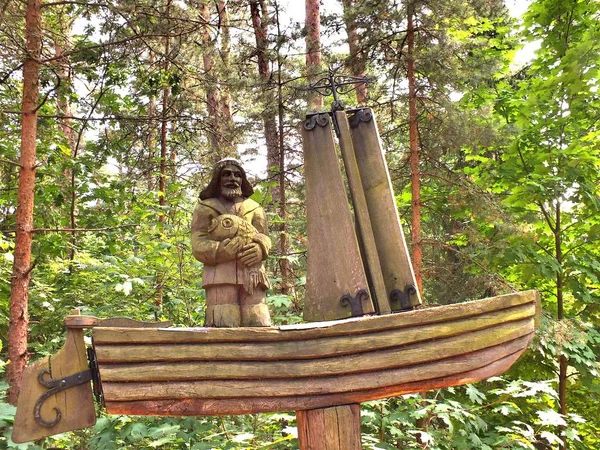 1 *** Neringa, Juodkrantė, Lithuania, Kuriska näset, Klaipeda distrikt. Resort vid stranden av Kuriska lagunen och Östersjön. Sommaren 2013. — Stockfoto