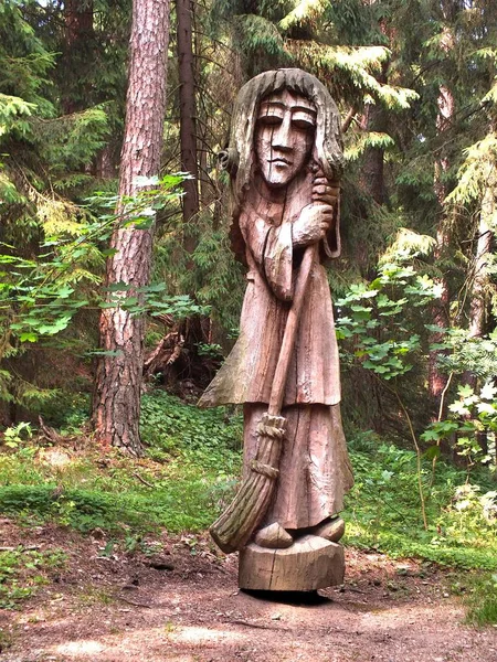 1 *** Neringa, Juodkrante, Litvanya, Curonian spit, Klaipeda ilçe beldesidir bir kıyı Curonian lagoon ve Baltık Denizi üzerinde. Yaz 2013.