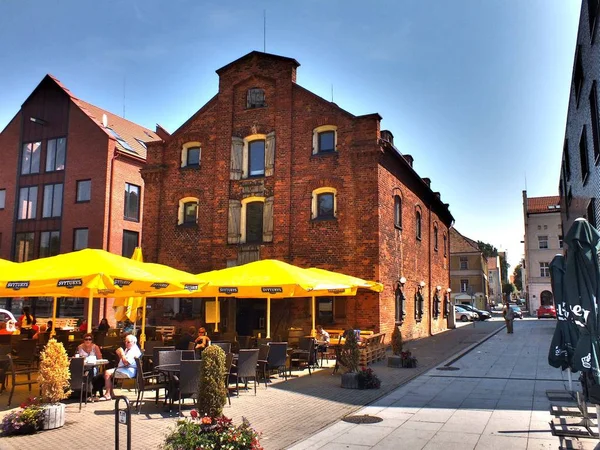 2 *** Klaipeda Baltık Denizi ve Curonian lagoon Kuzey Litvanya'daki yer alır. Litvanya üçüncü büyük şehri. Baltık Denizi buz bağlantı noktası.