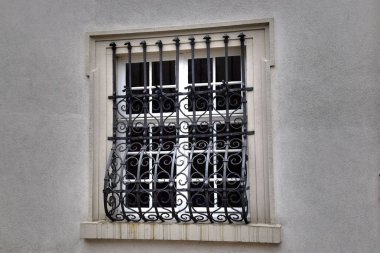 1 *** Baden Baden Güney Almanya'da küçük ama güzel bir şehir olduğunu. Oos Nehri'nin kıyısında yer alır. Kara Orman batı yamaçlarında. Ünlü tatil yer. Şehrin manzarası. 2017 yaz.