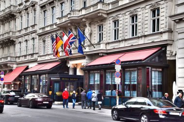 1 *** Avusturya, güzel şehir Avrupa'nın başkenti Viyana. Viyana tarihi merkezi. Eski şehrin sokaklarında. 19 century.2*** muhteşem katedraller, saraylar, tapınaklar, eski bina, Viyana'nın Mimari Mimarlık. 