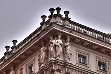 1 *** Avusturya, güzel şehir Avrupa'nın başkenti Viyana. Viyana tarihi merkezi. Eski şehrin sokaklarında. 19 century.2*** muhteşem katedraller, saraylar, tapınaklar, eski bina, Viyana'nın Mimari Mimarlık. 