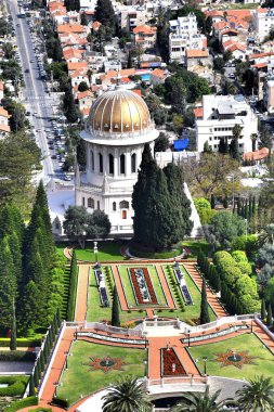 1 * Haifa üçüncü büyük kenti ve İsrail ilk en büyük liman. Kentsel mimari. Bahar 2018 year.2** Hayfa 1761 yılında kurulmuştur. İsrail. Kutsal topraklar. Akdeniz. Bahai bahçeleri.
