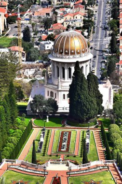 1 * Haifa üçüncü büyük kenti ve İsrail ilk en büyük liman. Kentsel mimari. Bahar 2018 year.2** Hayfa 1761 yılında kurulmuştur. İsrail. Kutsal topraklar. Akdeniz. Bahai bahçeleri.