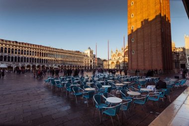 Venice, İtalya - 02 Ocak 2018: San Marco Meydanı, Florian Cafe küçük tablolar