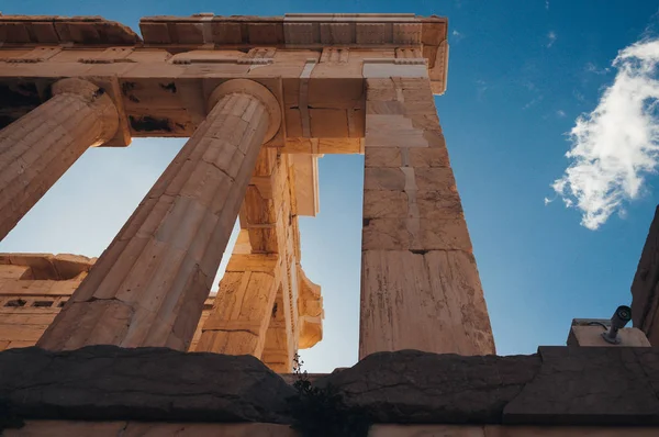 Detail of doric columns in the Acropolis Propylaea — Stock Photo, Image