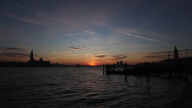 San Marco Havzası, Venedik, İtalya üzerinde harika bir gün batımı