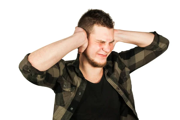 Joven con barba cerca de las orejas, aislado sobre fondo blanco . — Foto de Stock