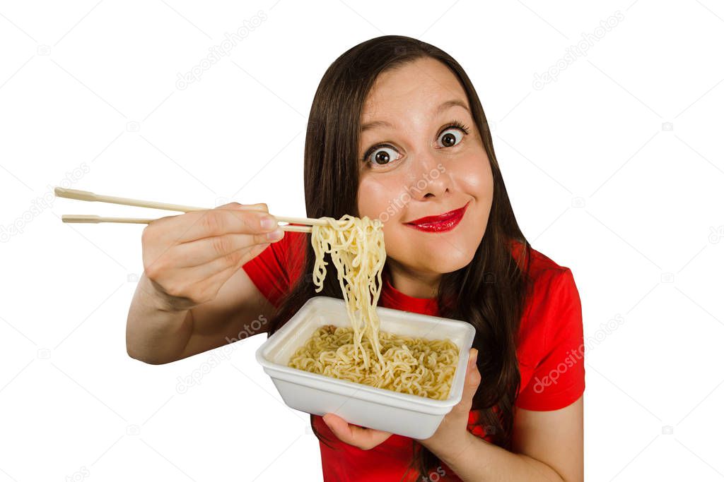 Девочка кушает лапшу. Спагетти ахегао. Девочка лапша. Китайцы едят на белом фона. Макароны для детей.