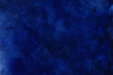 Soyut koyu çivit mavisi, suluboya arkaplan kartviziti metin veya resim için alanı var.