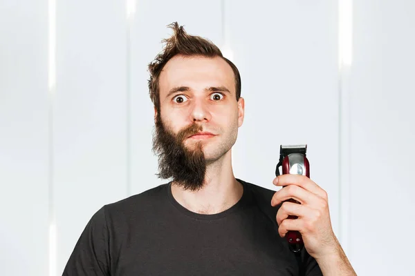 Antes Depois Metade Cabelo Bonito Homem Barbudo Aparando Sua Barba — Fotografia de Stock