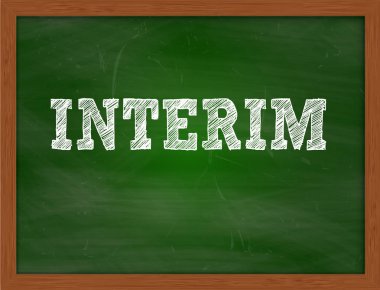 Yeşil kara tahta üzerinde geçici el yazısı metin