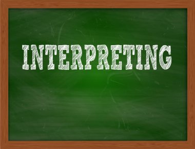 Yeşil kara tahta üzerinde el yazısı metin yorumlama