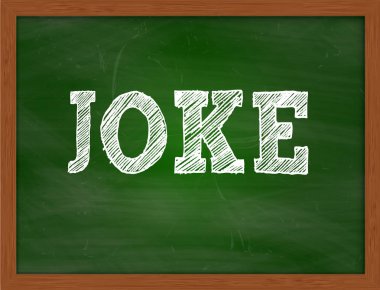 Yeşil kara tahta üzerinde el yazısı metin şaka