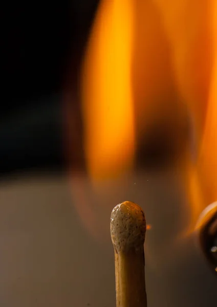 Immagine macro di una partita in fiamme — Foto Stock