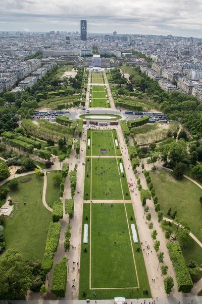 Luftaufnahme des Champ de mars in Paris — Stockfoto