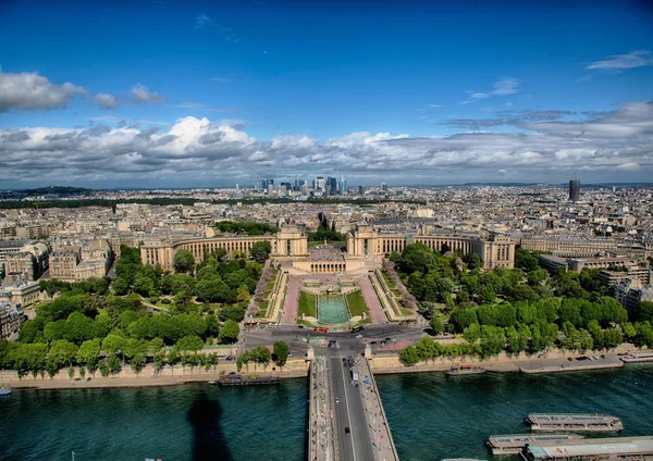 空中のジャルダン デュ トロカデロ ビュー、パリのラ ・ デファンス フランス — ストック写真