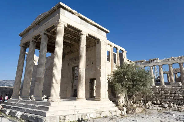 Ерехтейон в Акрополь — стокове фото