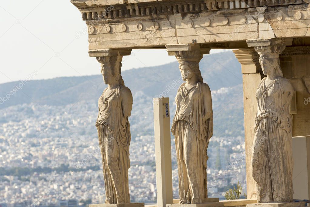 the karyatides statues