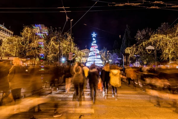 Plaza Syntagma con árbol de Navidad —  Fotos de Stock