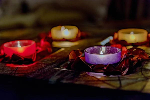 Romantik mit Kerzen — Stockfoto