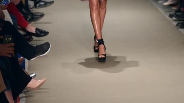 Pasarela Modelo Desfile Moda Athens Greece 2018 — Vídeo de stock