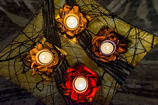 Atmosfera quente com velas — Fotografia de Stock