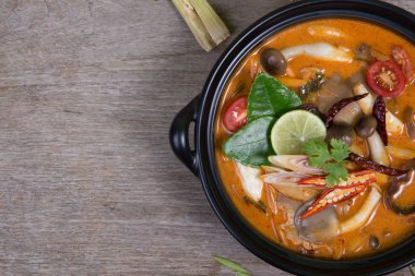 Baharatlı çorba Tayland 'da geleneksel yemek mutfağı.