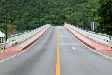 asfalt yol uzun bir süre için