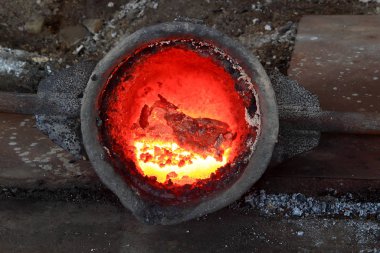 yüksek fırın gelen sıvı metal