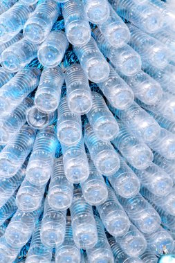 satır boş plastik şişeler şişeleme tesisi