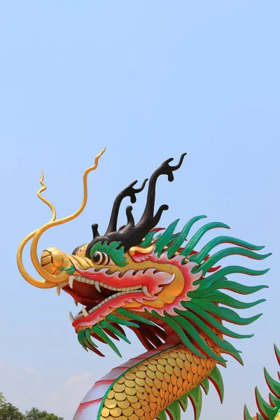 Dragon sculpture in the sky — Stock Photo, Image