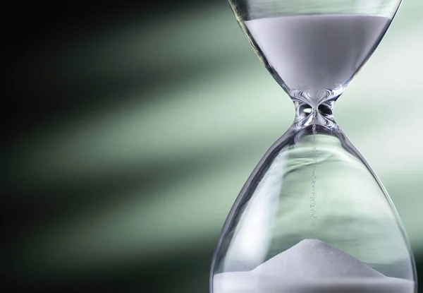 Sand running through an hourglass — Stock Photo, Image