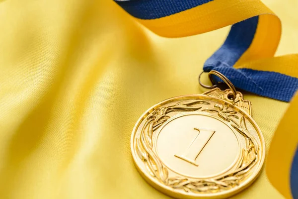 Campioni primo posto medaglia d'oro — Foto Stock
