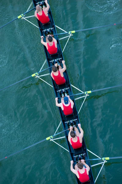 Mürettebat takım içinde rekabet