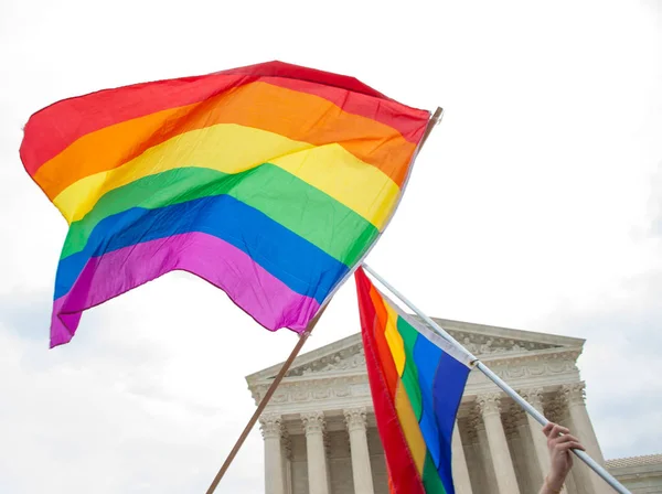 Rainbow Flatg op de US Supreme Court — Stockfoto