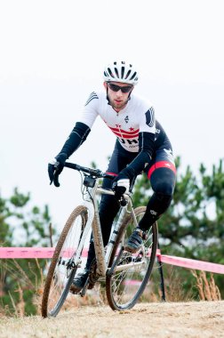 Yarışmada Cyclocross binici