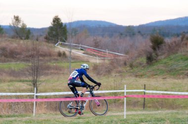 Yarışmada Cyclocross binici