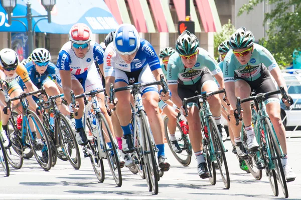Cyklister konkurrera race — Stockfoto