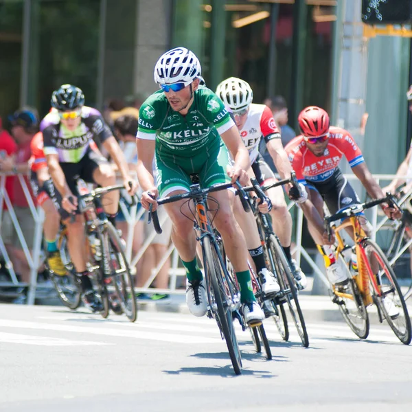 Ποδηλάτες ανταγωνίζονται αγώνα — Φωτογραφία Αρχείου