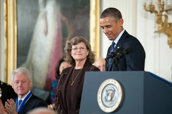 Dean Smith esposa, Barack Obama — Foto de Stock