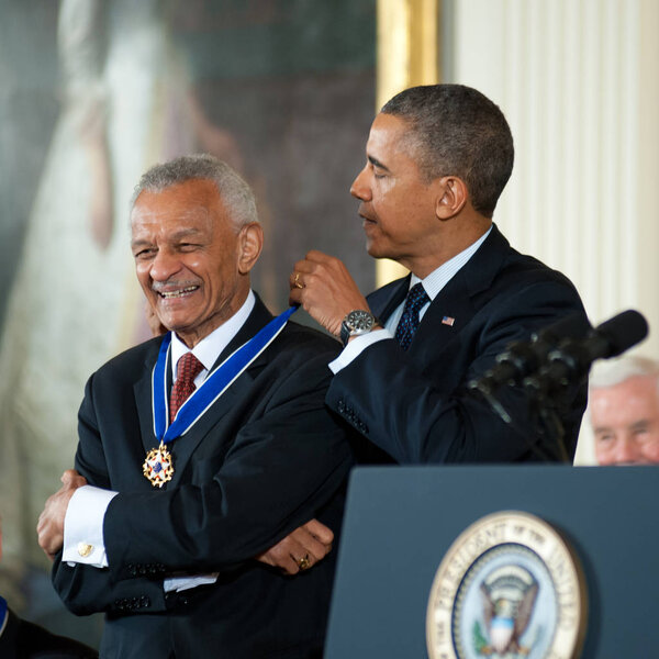 Корди Тинделл Вивиан, Барак Обама
