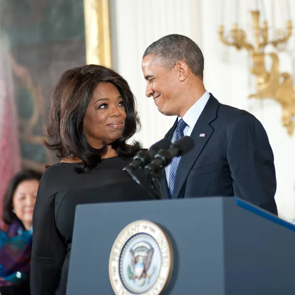 Oprah Winfrey y el presidente Barack Obama — Foto de Stock