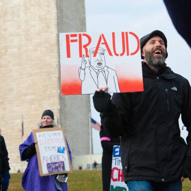 protestocular Donald Trump karşı göstermek