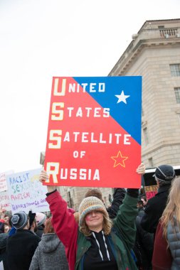 Protestocu, Trump açılışı