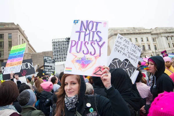 Anti-Trump Sign at Rally — Stock Photo, Image