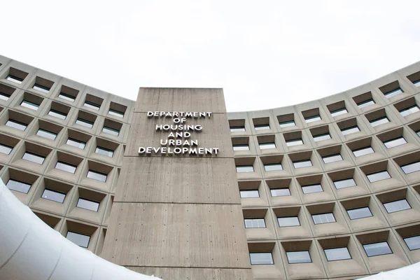 Konut Bakanlığı ve kentsel gelişim