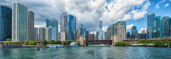 Colorido horizonte de Chicago — Foto de Stock