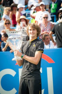 Profesyonel tenis oyuncusu Alexander 