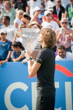 Profesyonel tenis oyuncusu Alexander 